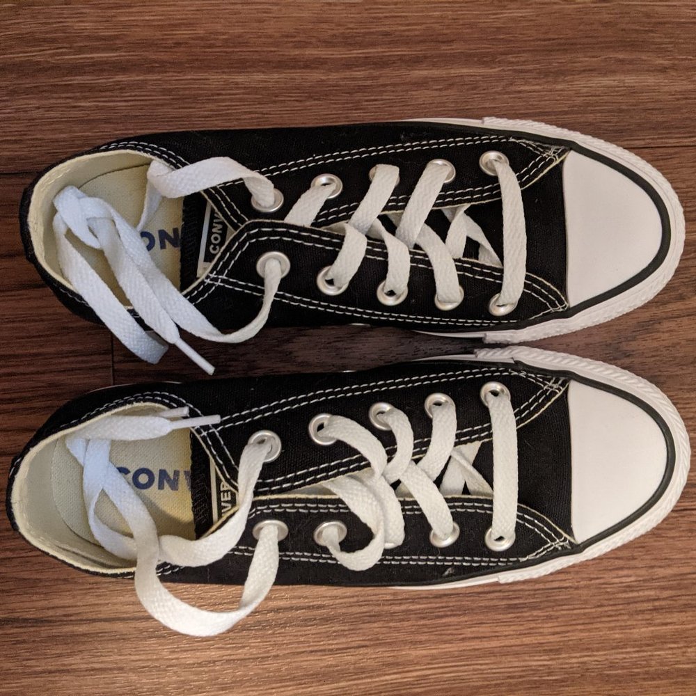 Converse Women's Size 5 All Star Shoes